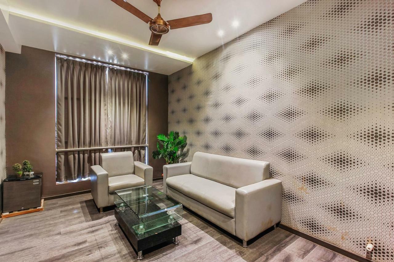 Oyo 26991 Stanza Luxurios Stay Zahirabad Ngoại thất bức ảnh